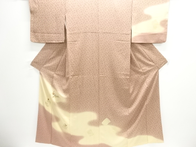 流水に花模様刺繍訪問着